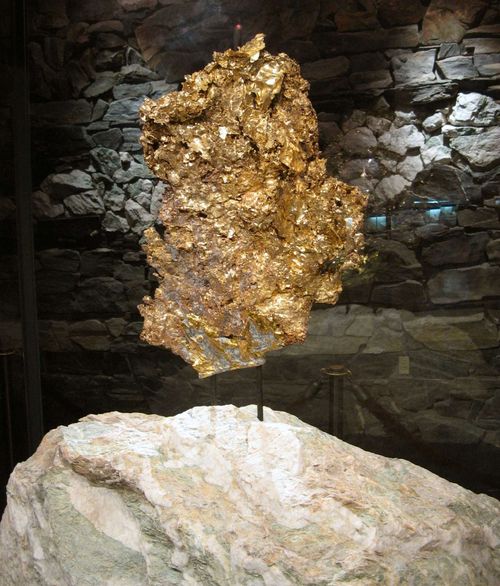 worlds largest gold nugget