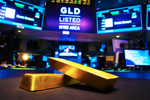 Learn About Gold Exchange-Traded Funds (ETFs)