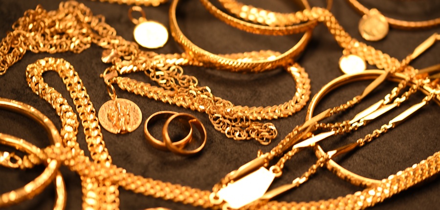 A selection of gold jewellery.